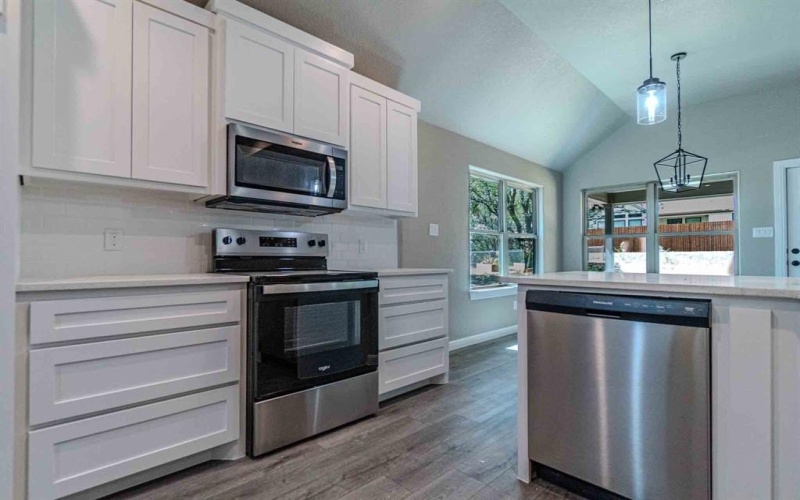 5806 N Lakeside Hills Court, Granbury, TX 76048, 3 Habitaciones Habitaciones , ,2 BañosBaños,Residential,En Venta,5806 N Lakeside Hills Court,0,21037706