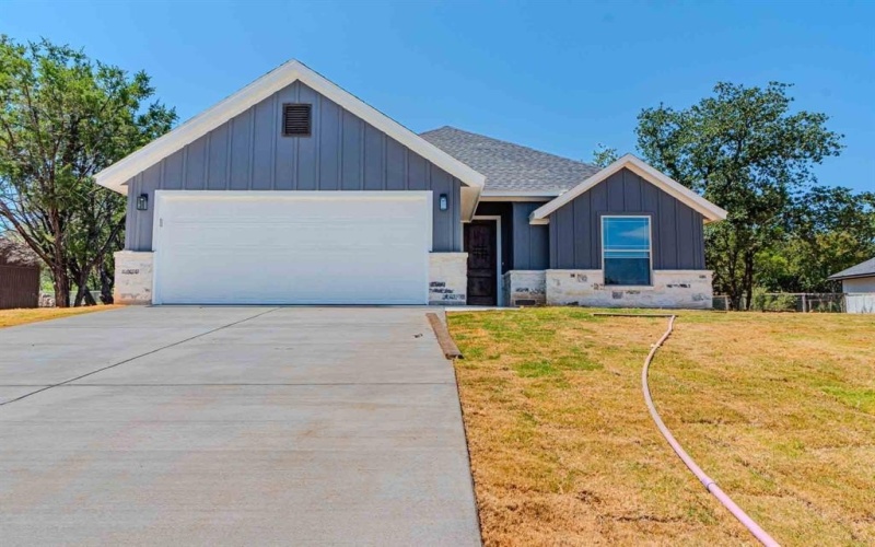 5806 N Lakeside Hills Court, Granbury, TX 76048, 3 Habitaciones Habitaciones , ,2 BañosBaños,Residential,En Venta,5806 N Lakeside Hills Court,0,21037706