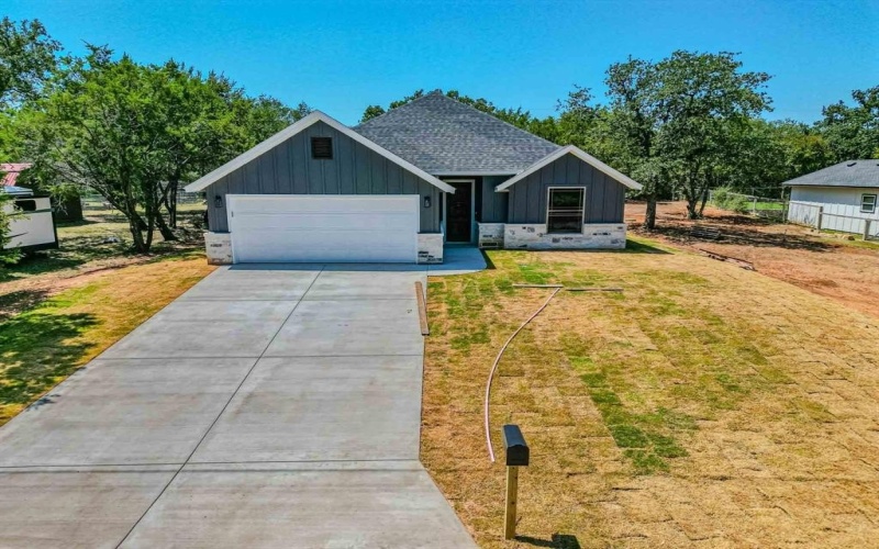 5806 N Lakeside Hills Court, Granbury, TX 76048, 3 Habitaciones Habitaciones , ,2 BañosBaños,Residential,En Venta,5806 N Lakeside Hills Court,0,21037706