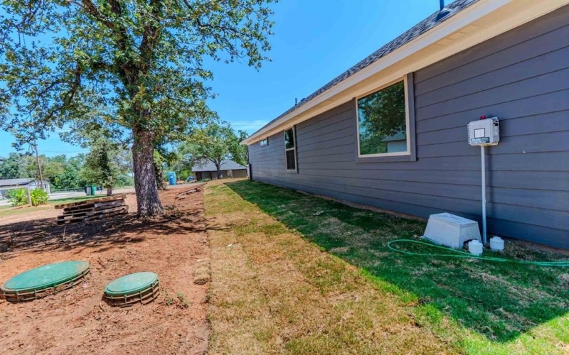 5806 N Lakeside Hills Court, Granbury, TX 76048, 3 Habitaciones Habitaciones , ,2 BañosBaños,Residential,En Venta,5806 N Lakeside Hills Court,0,21037706