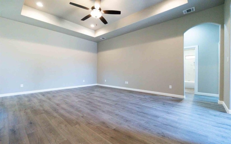 5806 N Lakeside Hills Court, Granbury, TX 76048, 3 Habitaciones Habitaciones , ,2 BañosBaños,Residential,En Venta,5806 N Lakeside Hills Court,0,21037706