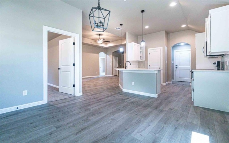 5806 N Lakeside Hills Court, Granbury, TX 76048, 3 Habitaciones Habitaciones , ,2 BañosBaños,Residential,En Venta,5806 N Lakeside Hills Court,0,21037706