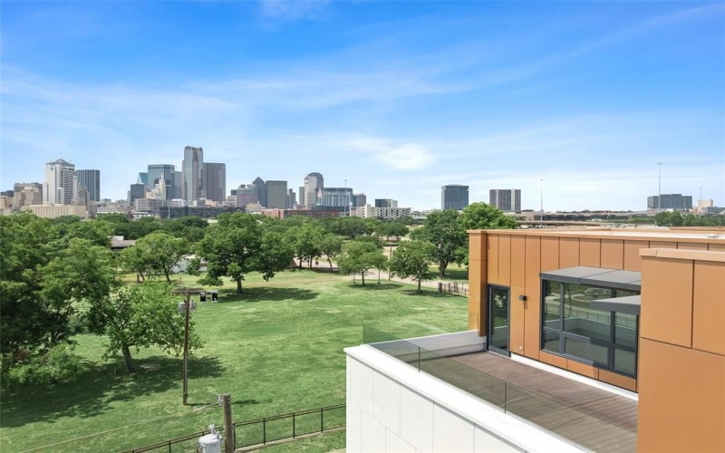 1880 Beaumont Street, Dallas, TX 75215, 4 Habitaciones Habitaciones , ,5 BañosBaños,Residential,En Venta,1880 Beaumont Street,0,21043858