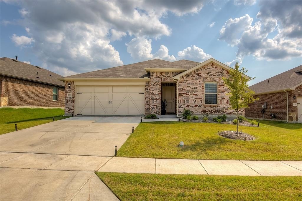 2320 Peregrine Way, Crandall, TX 75114, 4 Bedrooms Bedrooms, ,3 BathroomsBathrooms,Residential,For Sale,2320 Peregrine Way,0,21046349