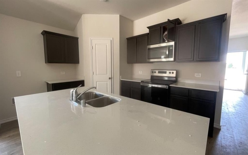 539 Bluejack Drive, Royse City, TX 75189, 4 Bedrooms Bedrooms, ,3 BathroomsBathrooms,Residential,For Sale,539 Bluejack Drive,0,21047410