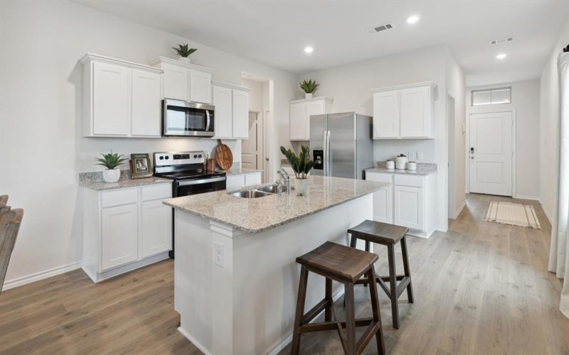 2830 Whispering Pines Way, Arlington, TX 76015, 4 Bedrooms Bedrooms, ,2 BathroomsBathrooms,Residential,For Sale,2830 Whispering Pines Way,0,21047539