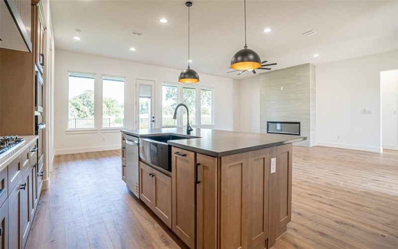 925 Bandon Dunes Drive, Fort Worth, TX 76028, 3 Bedrooms Bedrooms, ,2 BathroomsBathrooms,Residential,For Sale,925 Bandon Dunes Drive,0,21047543