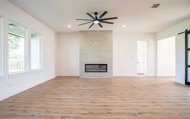 925 Bandon Dunes Drive, Fort Worth, TX 76028, 3 Bedrooms Bedrooms, ,2 BathroomsBathrooms,Residential,For Sale,925 Bandon Dunes Drive,0,21047543