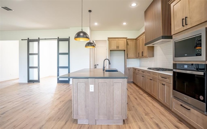 925 Bandon Dunes Drive, Fort Worth, TX 76028, 3 Bedrooms Bedrooms, ,2 BathroomsBathrooms,Residential,For Sale,925 Bandon Dunes Drive,0,21047543