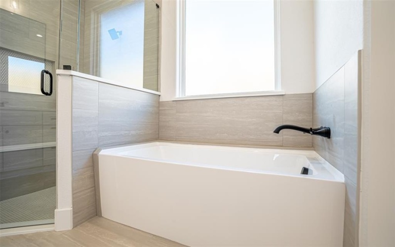 925 Bandon Dunes Drive, Fort Worth, TX 76028, 3 Bedrooms Bedrooms, ,2 BathroomsBathrooms,Residential,For Sale,925 Bandon Dunes Drive,0,21047543