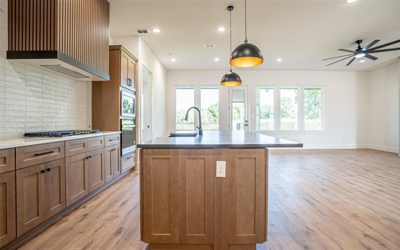 925 Bandon Dunes Drive, Fort Worth, TX 76028, 3 Bedrooms Bedrooms, ,2 BathroomsBathrooms,Residential,For Sale,925 Bandon Dunes Drive,0,21047543