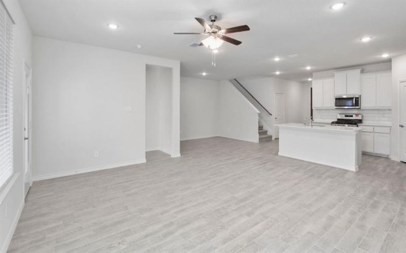 2816 Bluebird Court, Arlington, TX 76015, 4 Habitaciones Habitaciones , ,3 BañosBaños,Residential,En Venta,2816 Bluebird Court,0,21047559
