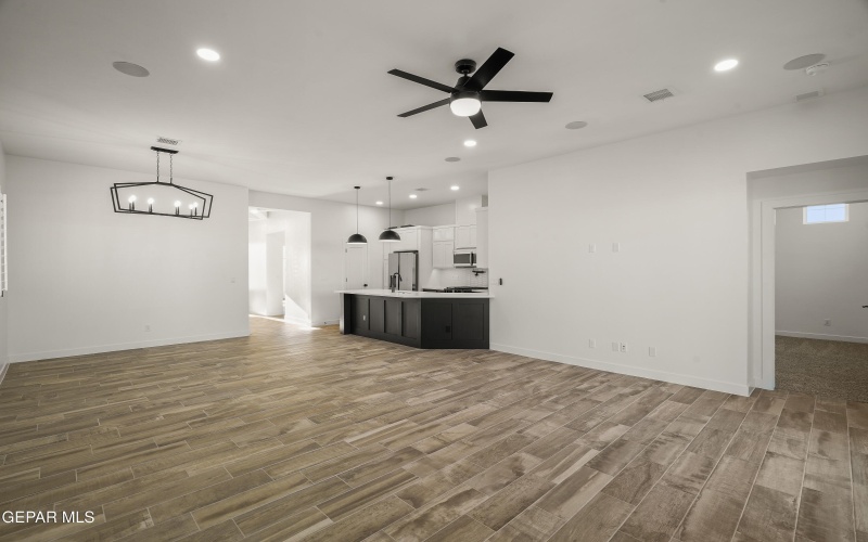 15144 Destination Avenue, El Paso, TX 79938, 3 Bedrooms Bedrooms, ,2 BathroomsBathrooms,Residential,For Sale,15144 Destination Avenue,918559