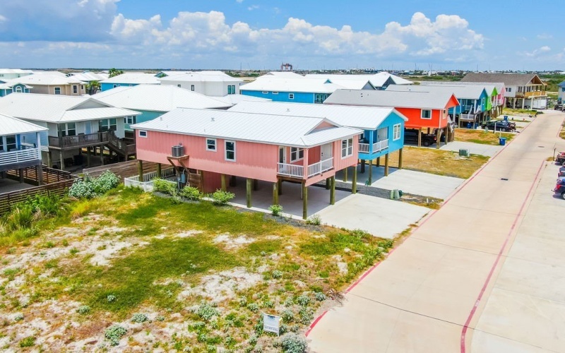 150 Flounder Drive, Port Aransas, TX 78373, 4 Bedrooms Bedrooms, ,3 BathroomsBathrooms,Residential,For Sale,150 Flounder Drive,0,464273