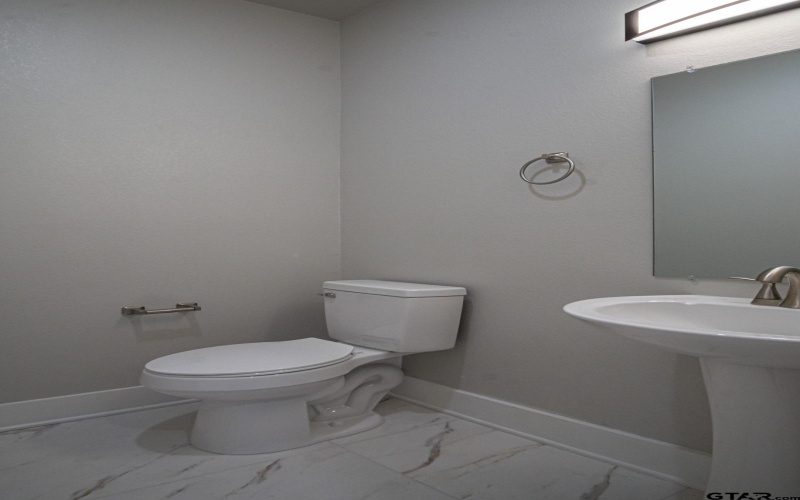 15463 Anna Lane, Lindale, TX 75771, 4 Bedrooms Bedrooms, ,2 BathroomsBathrooms,Residential,For Sale,15463 Anna Lane,0,25013245