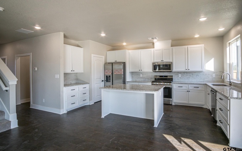 15463 Anna Lane, Lindale, TX 75771, 4 Bedrooms Bedrooms, ,2 BathroomsBathrooms,Residential,For Sale,15463 Anna Lane,0,25013245
