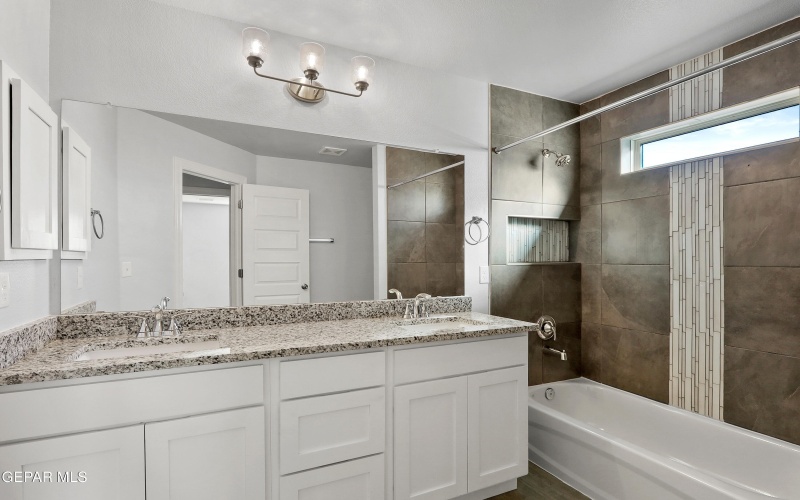 13948 Carolina Ponce Avenue, Horizon City, TX 79928, 4 Bedrooms Bedrooms, ,2 BathroomsBathrooms,Residential,For Sale,13948 Carolina Ponce Avenue,918560