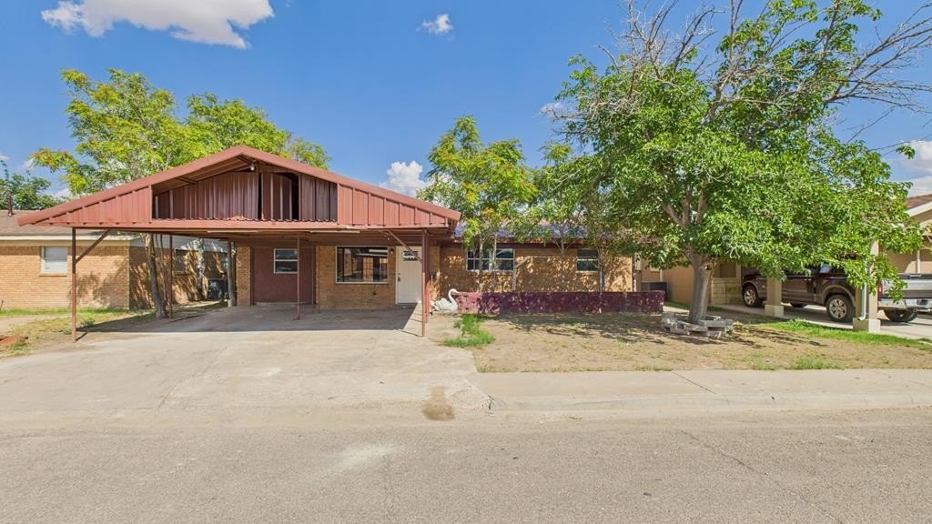 2210 Country Club Dr, Pecos, TX 79772, 4 Habitaciones Habitaciones , ,2 BañosBaños,Residential,En Venta,2210 Country Club Dr,0,162708