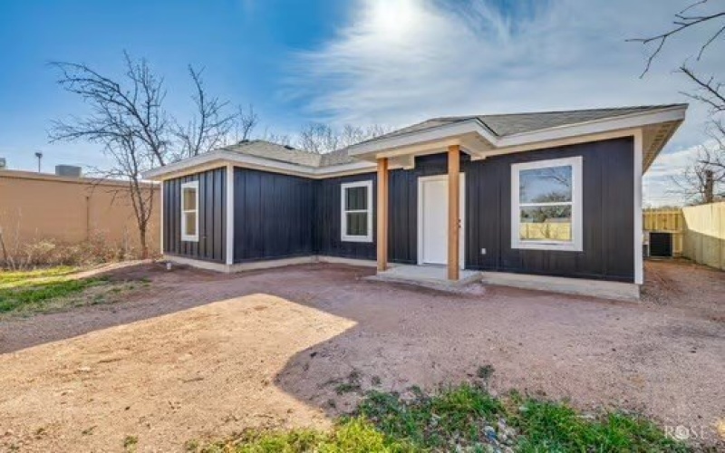 1516 E Harris Avenue, San Angelo, TX 76903, 3 Bedrooms Bedrooms, ,2 BathroomsBathrooms,Residential,For Sale,1516 E Harris Avenue,0,128889