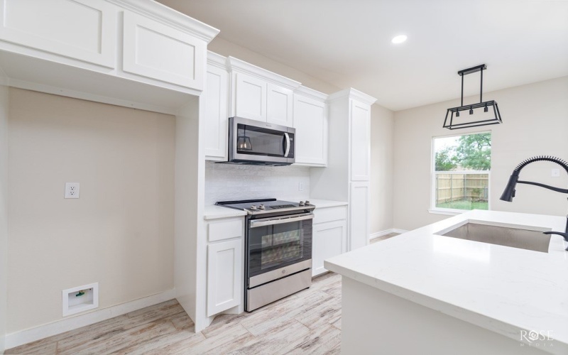 1516 E Harris Ave, San Angelo, TX 76903, 3 Bedrooms Bedrooms, ,2 BathroomsBathrooms,Residential,For Sale,1516 E Harris Ave,0,128889