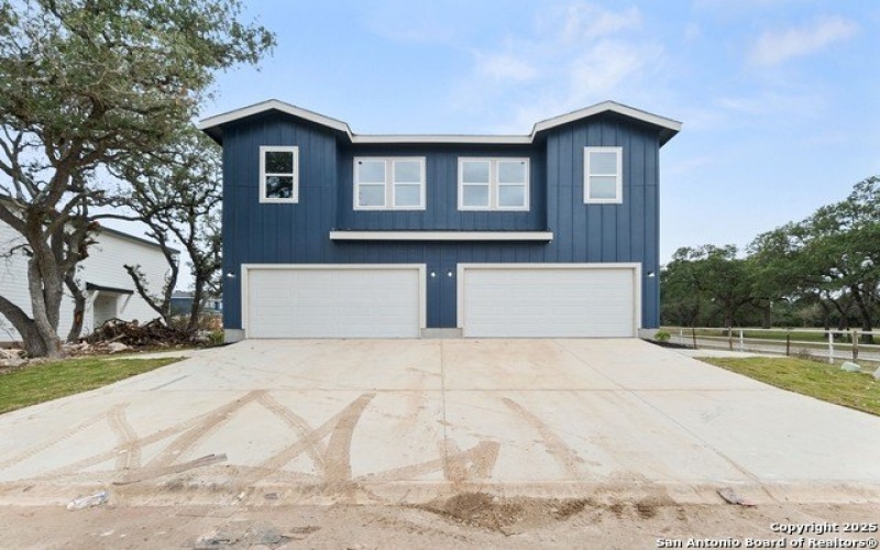 106 Sai Manor 101-102, San Antonio, TX 78249, ,5 BañosBaños,Residential Multi Family,En Venta,106 Sai Manor 101-102,0,1897382