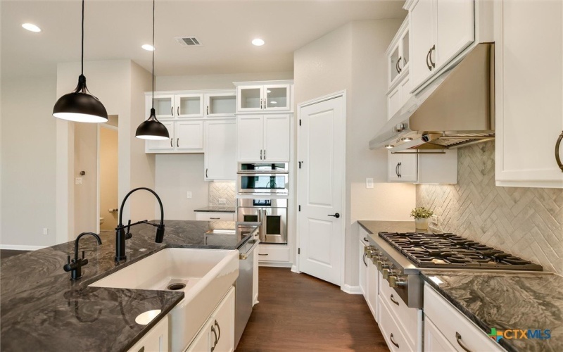108 Trans Pecos Court, Georgetown, TX 78628, 4 Habitaciones Habitaciones , ,3 BañosBaños,Residential,En Venta,108 Trans Pecos Court,0,591219
