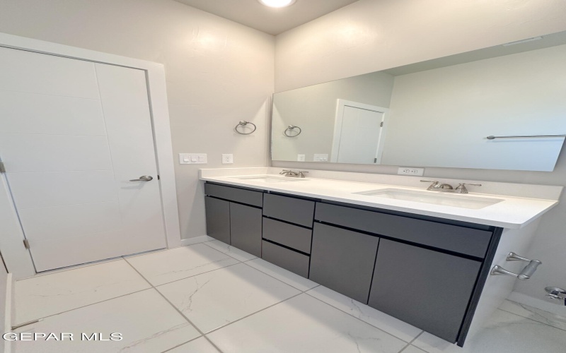 15105 Resolve Drive, El Paso, TX 79938, 4 Bedrooms Bedrooms, ,2 BathroomsBathrooms,Residential,For Sale,15105 Resolve Drive,0,929594