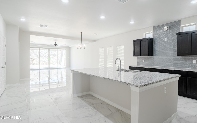548 PINE VALLEY Place, El Paso, TX 79928, 4 Bedrooms Bedrooms, ,3 BathroomsBathrooms,Residential,For Sale,548 PINE VALLEY Place,0,929595