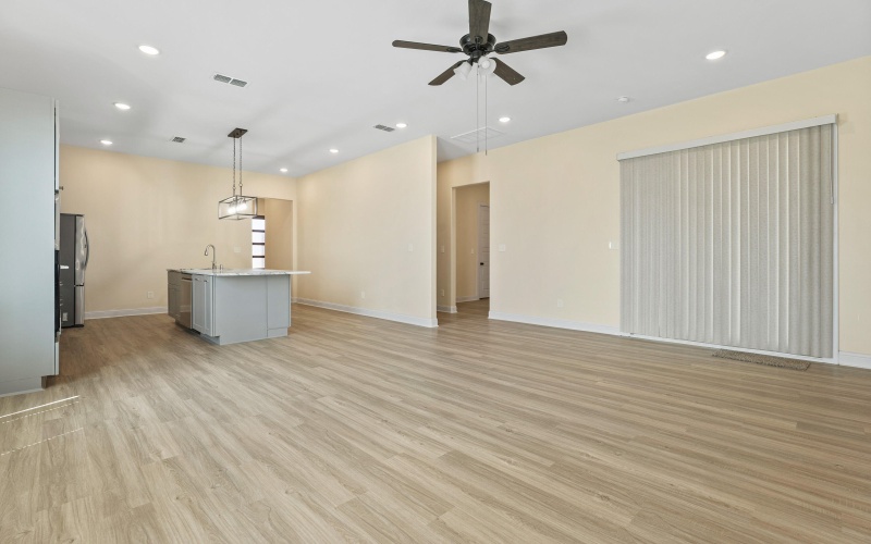 48 Wilshire Boulevard, Lubbock, TX 79416, 4 Habitaciones Habitaciones , ,2 BañosBaños,Residential,En Venta,48 Wilshire Boulevard,0,202559872