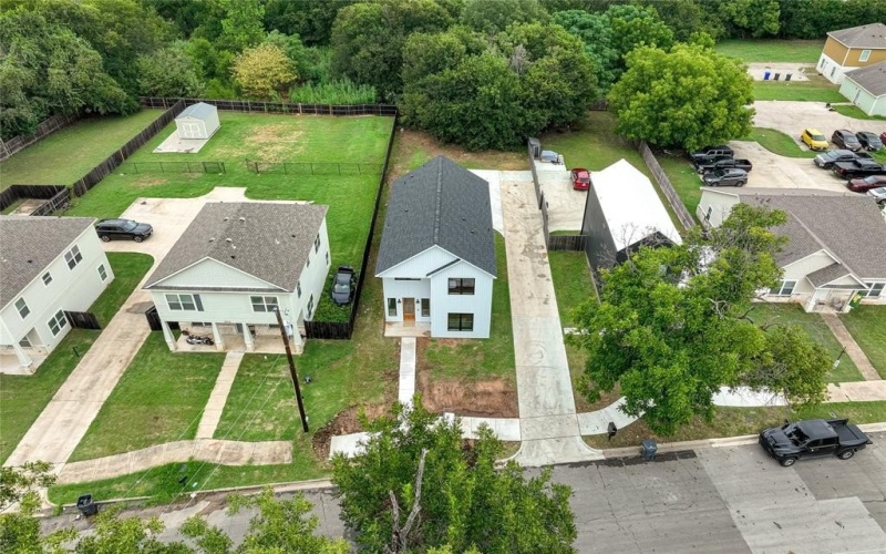 3516 S 4th Street, Waco, TX 76706, 4 Bedrooms Bedrooms, ,5 BathroomsBathrooms,Residential,For Sale,3516 S 4th Street,0,21020966