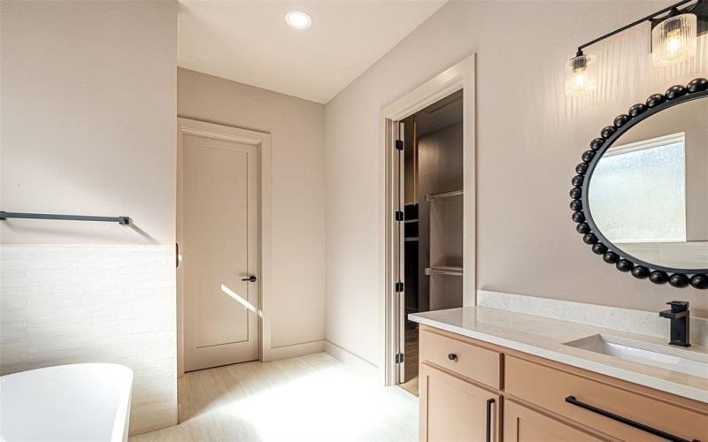 114 Pinnacle Club Drive, Mabank, TX 75156, 4 Bedrooms Bedrooms, ,3 BathroomsBathrooms,Residential,For Sale,114 Pinnacle Club Drive,0,21046195