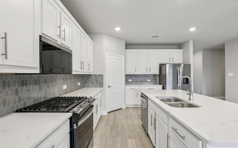 509 Marigold Hill Way, McKinney, TX 75071, 5 Habitaciones Habitaciones , ,3 BañosBaños,Residential,En Venta,509 Marigold Hill Way,0,21047424