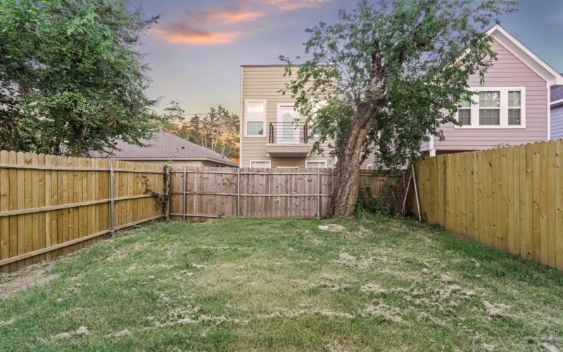 2232 Hooper Street, Dallas, TX 75215, 3 Bedrooms Bedrooms, ,2 BathroomsBathrooms,Residential,For Sale,2232 Hooper Street,0,21047878
