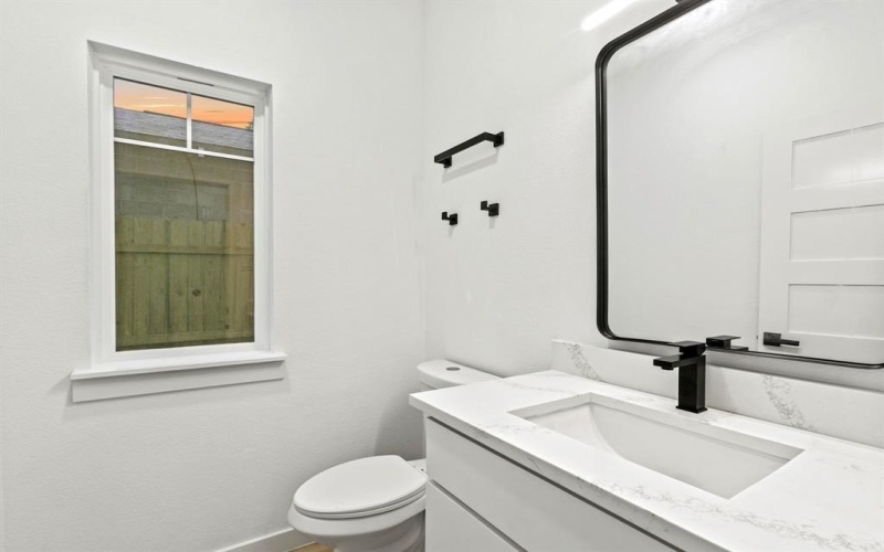 2232 Hooper Street, Dallas, TX 75215, 3 Bedrooms Bedrooms, ,2 BathroomsBathrooms,Residential,For Sale,2232 Hooper Street,0,21047878