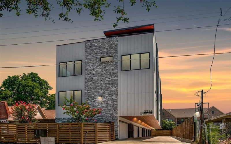 2214 Annex Avenue #102, Dallas, TX 75204, 2 Bedrooms Bedrooms, ,2 BathroomsBathrooms,Residential,For Sale,2214 Annex Avenue,0,21048002