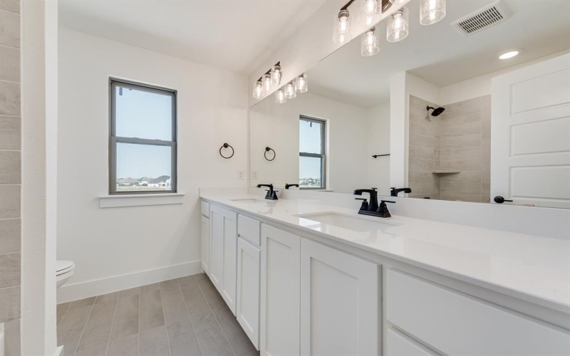 834 Shady Oaks Drive, Rockwall, TX 75087, 4 Bedrooms Bedrooms, ,3 BathroomsBathrooms,Residential,For Sale,834 Shady Oaks Drive,0,21048030