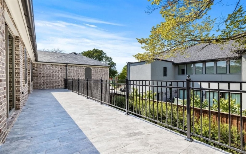 3808 Beechwood Lane, Dallas, TX 75220, 4 Bedrooms Bedrooms, ,5 BathroomsBathrooms,Residential,For Sale,3808 Beechwood Lane,0,21048179