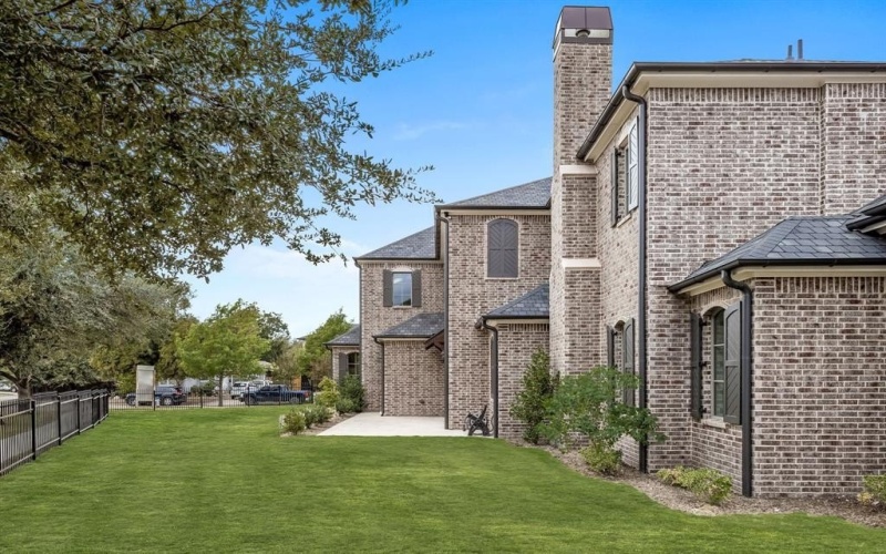 3808 Beechwood Lane, Dallas, TX 75220, 4 Bedrooms Bedrooms, ,5 BathroomsBathrooms,Residential,For Sale,3808 Beechwood Lane,0,21048179