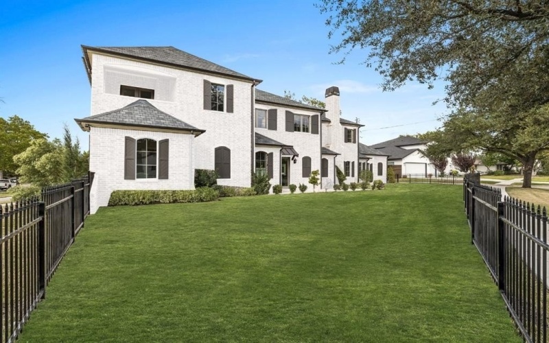 3808 Beechwood Lane, Dallas, TX 75220, 4 Bedrooms Bedrooms, ,5 BathroomsBathrooms,Residential,For Sale,3808 Beechwood Lane,0,21048179