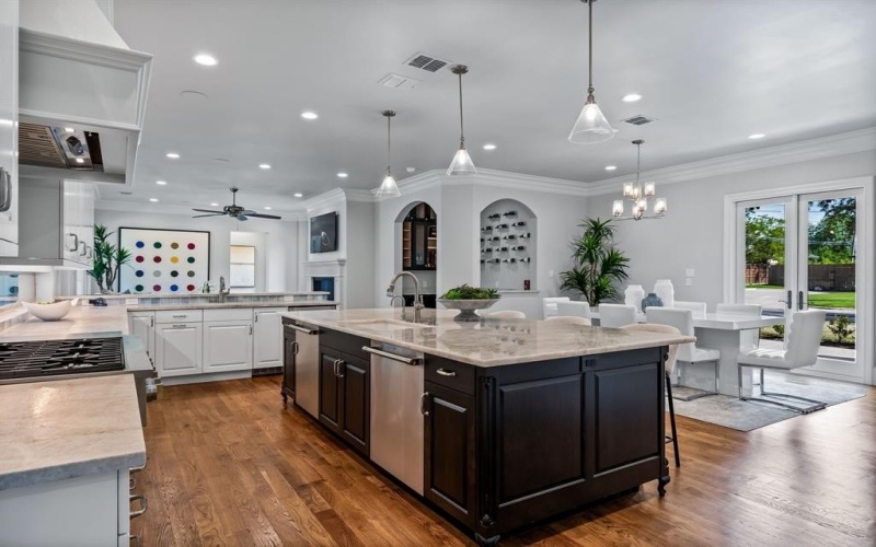 3808 Beechwood Lane, Dallas, TX 75220, 4 Bedrooms Bedrooms, ,5 BathroomsBathrooms,Residential,For Sale,3808 Beechwood Lane,0,21048179