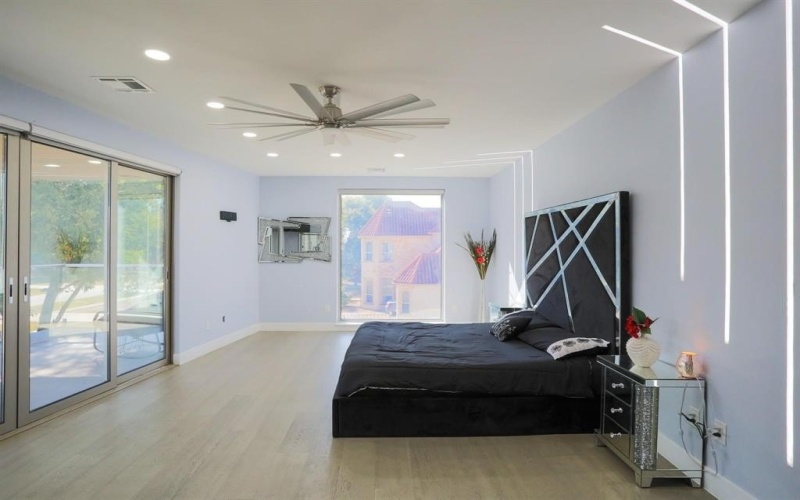 1719 Right Field Court, Cedar Hill, TX 75104, 4 Bedrooms Bedrooms, ,5 BathroomsBathrooms,Residential,For Sale,1719 Right Field Court,0,21048370