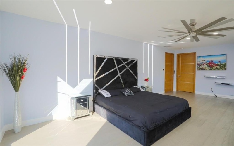 1719 Right Field Court, Cedar Hill, TX 75104, 4 Bedrooms Bedrooms, ,5 BathroomsBathrooms,Residential,For Sale,1719 Right Field Court,0,21048370
