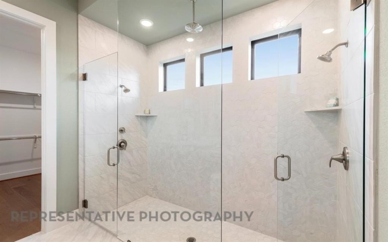 6329 Simone Avenue, McKinney, TX 75071, 5 Bedrooms Bedrooms, ,6 BathroomsBathrooms,Residential,For Sale,6329 Simone Avenue,0,21048532