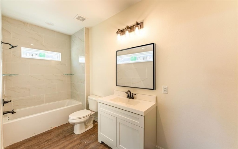 2380 Beverly Drive, Paris, TX 75460, 2 Bedrooms Bedrooms, ,2 BathroomsBathrooms,Residential,For Sale,2380 Beverly Drive,0,21048585