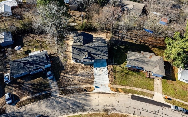 2380 Beverly Drive, Paris, TX 75460, 2 Bedrooms Bedrooms, ,2 BathroomsBathrooms,Residential,For Sale,2380 Beverly Drive,0,21048585
