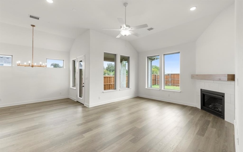 801 S Stoney Bridge Way, Lavon, TX 75166, 4 Bedrooms Bedrooms, ,3 BathroomsBathrooms,Residential,For Sale,801 S Stoney Bridge Way,0,21048800