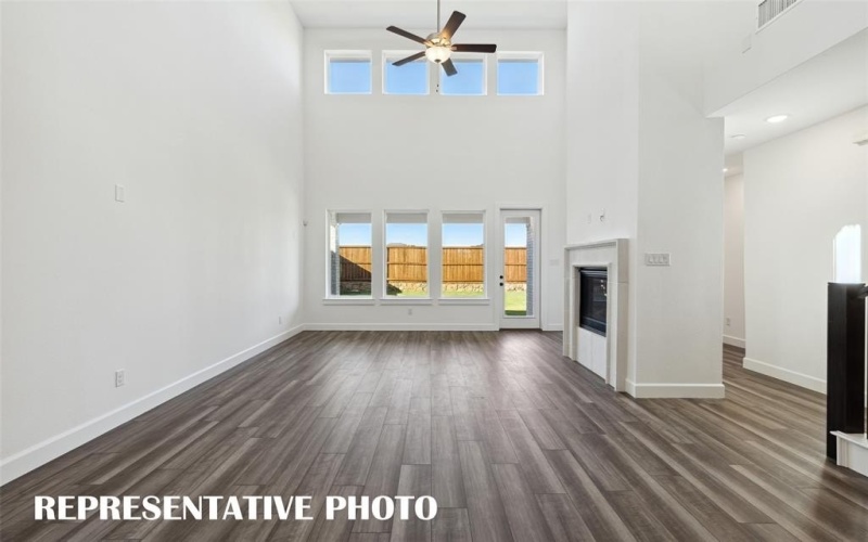 1401 Earles Court, Mansfield, TX 76063, 4 Bedrooms Bedrooms, ,5 BathroomsBathrooms,Residential,For Sale,1401 Earles Court,0,21048867
