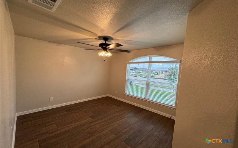 141 Atlas Avenue, Killeen, TX 76542, 4 Habitaciones Habitaciones , ,2 BañosBaños,Residential,En Venta,141 Atlas Avenue,0,591529