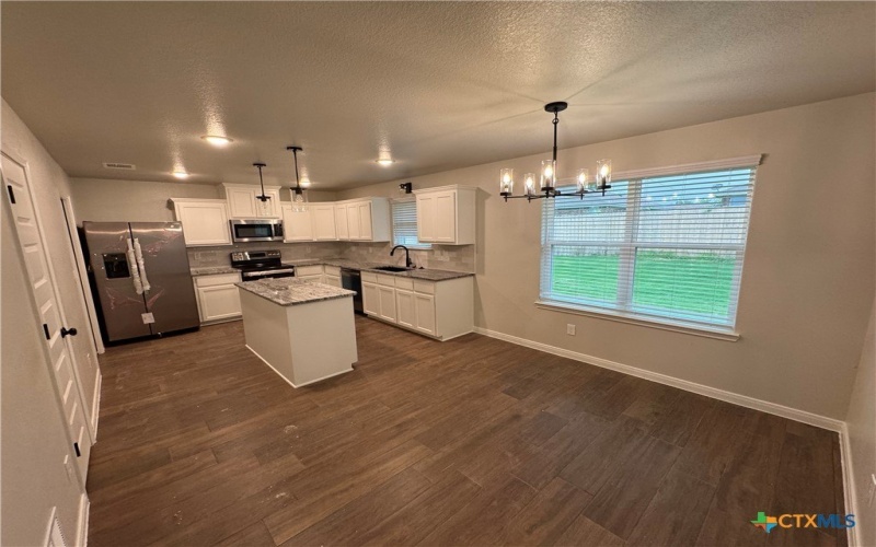 141 Atlas Avenue, Killeen, TX 76542, 4 Habitaciones Habitaciones , ,2 BañosBaños,Residential,En Venta,141 Atlas Avenue,0,591529