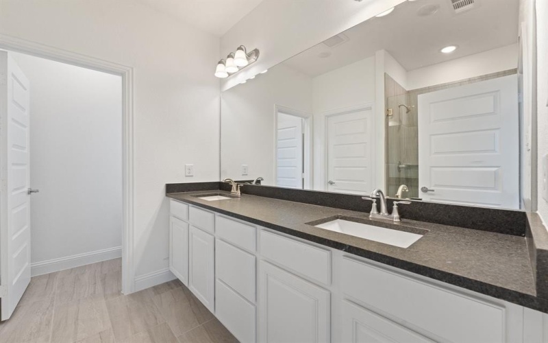 10305 Livestock Avenue, Venus, TX 76084, 5 Bedrooms Bedrooms, ,3 BathroomsBathrooms,Residential,For Sale,10305 Livestock Avenue,0,21044431